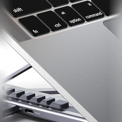 Le port USB-C PC IN relie la station d'accueil à l'ordinateur